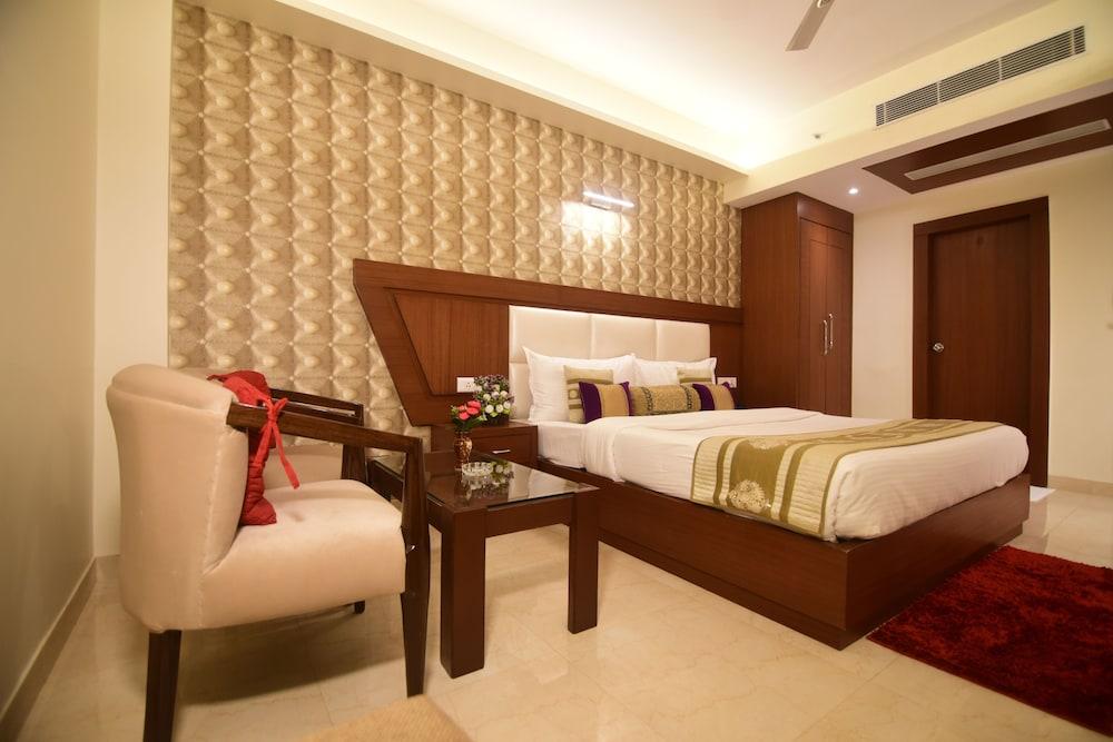 Hotel Varanasi Inn Екстер'єр фото