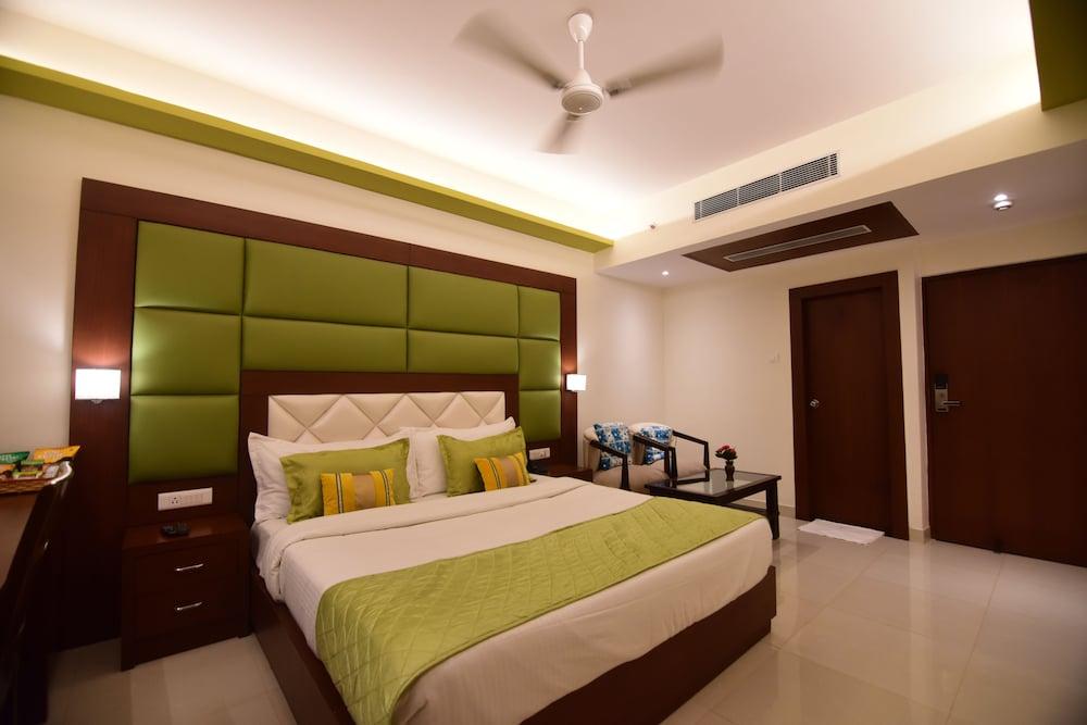 Hotel Varanasi Inn Екстер'єр фото