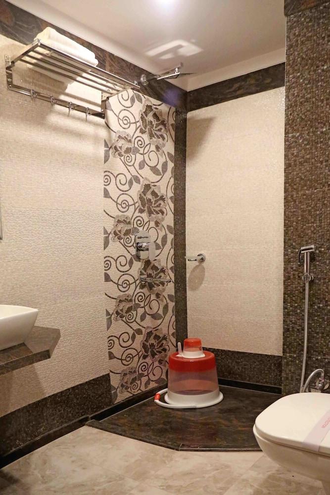 Hotel Varanasi Inn Екстер'єр фото